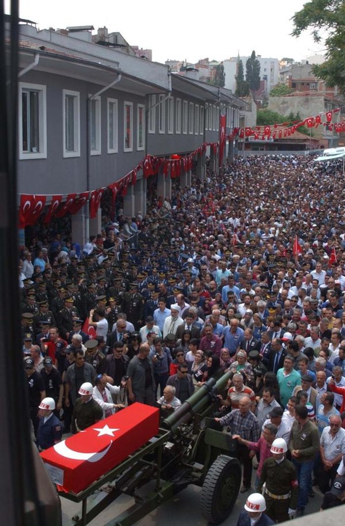 Şırnak Şehidi Yüzbaşı'nın oğlu Yiğit Efe