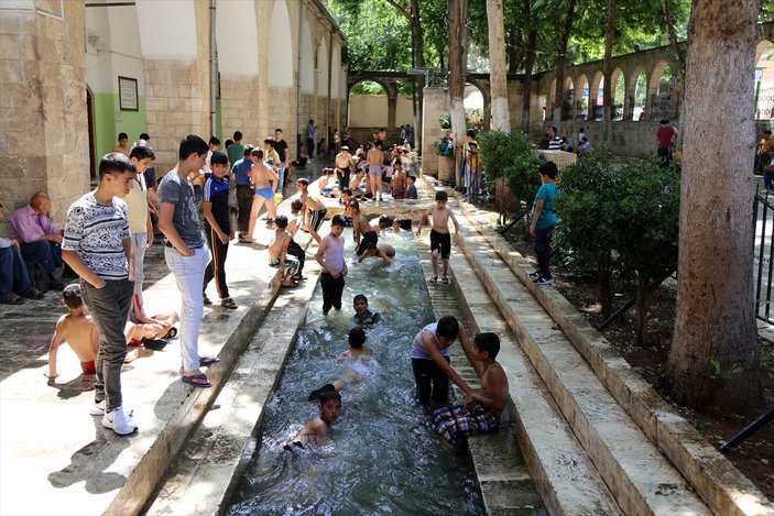 Şanlıurfa'da sıcak hava etkili oldu