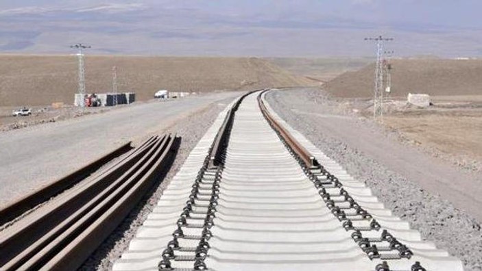 Bakü-Tiflis-Kars Demiryolu Hattı'nda sona yaklaşıldı