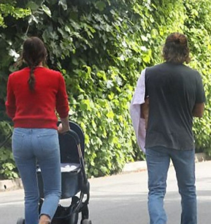 İrina Shayk ve Bradley Cooper bebekleriyle görüntülendi