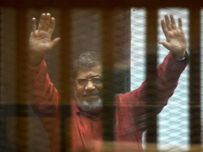 Mursi 4 yıl sonra ailesiyle görüştü