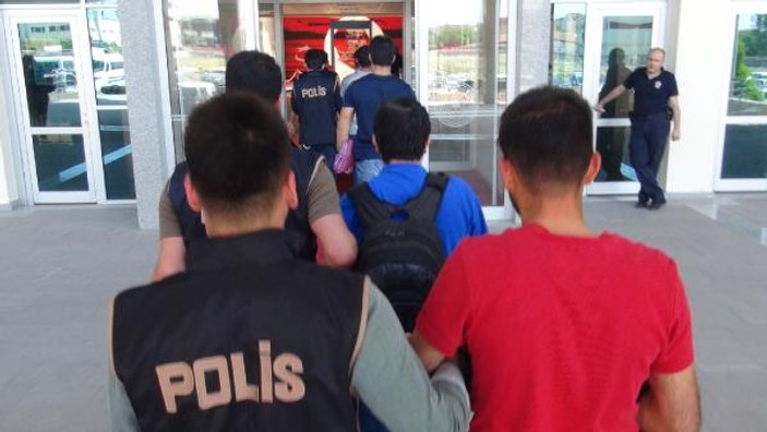 Edirne'de 6 askere FETÖ tutuklaması