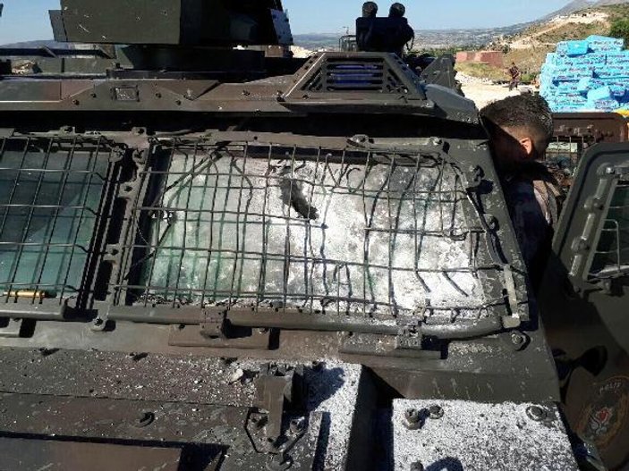 Diyarbakır'da zırhlı araca saldırı: 1 polis yaralı