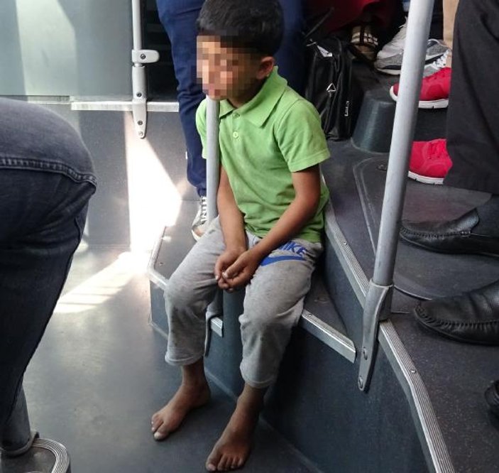 İstanbul'daki metrobüslerde çocuk dramları yaşanıyor