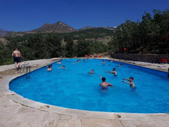 Hakkari Çukurca'da havuz sefası