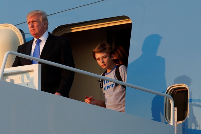 Trump ailesi Beyaz Saray'a taşındı