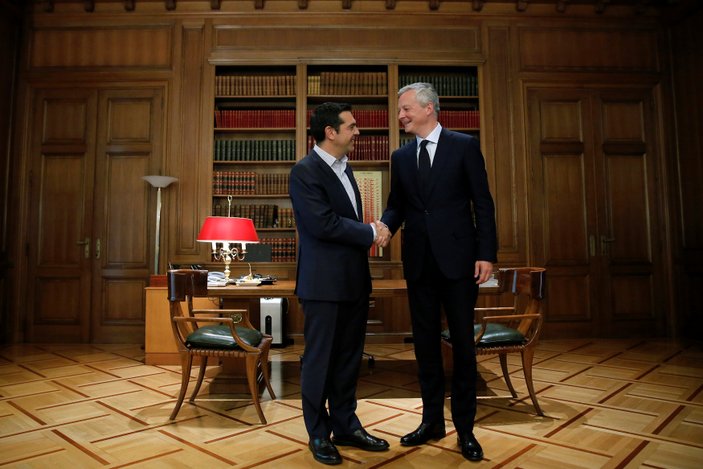 Fransa Yunanistan'dan borçlarını istiyor