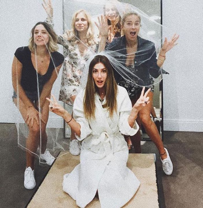 Şeyma Subaşı gelinlik bakmaya gitti