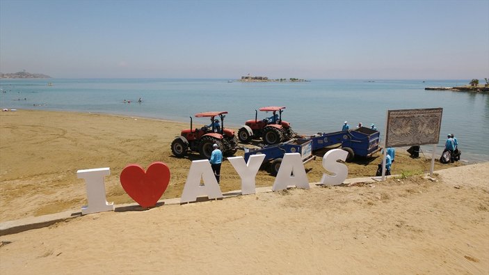 Adana'nın plajları bayram yoğunluğuna hazır