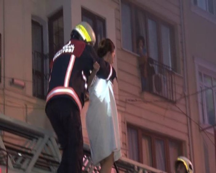 İstanbul Kumkapı'da yangın: 3 ölü