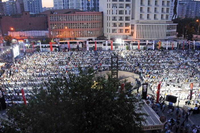 Diyarbakır'da 10 bin kişilik iftar programı