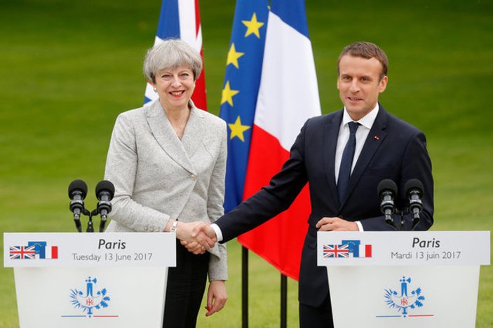Fransa Cumhurbaşkanı: İngiltere'ye AB kapıları hala açık