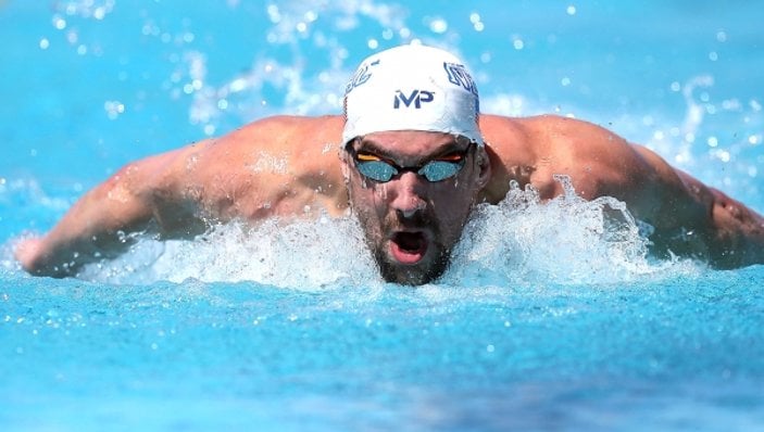 Michael Phelps'e zorlu rakip: Köpek balığı