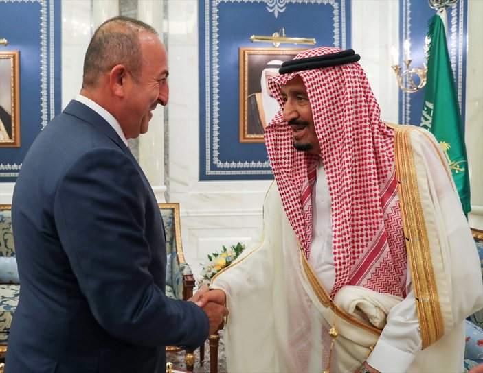 Dışişleri Bakanı Çavuşoğlu Kral Selman ile görüştü