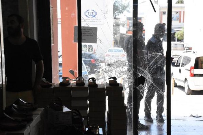 İzmir'deki güvenlik görevlisi 600 bin lirayı kurtardı
