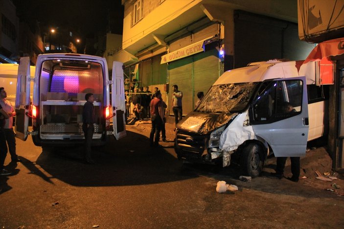 Gaziantep'te trafik kazası: 3 ölü 7 yaralı