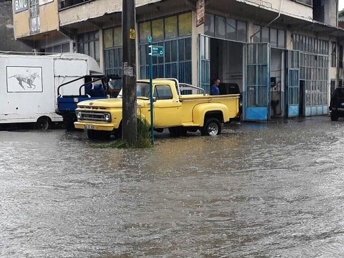 Sakarya'da su baskını