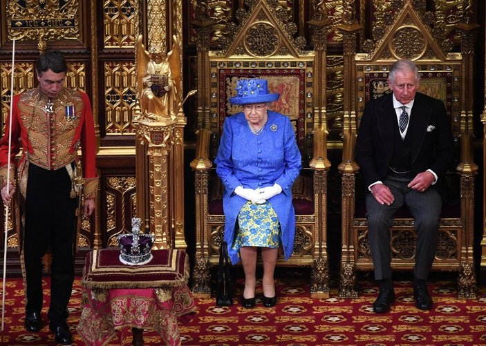 Kraliçe Elizabeth Parlamento'da konuştu