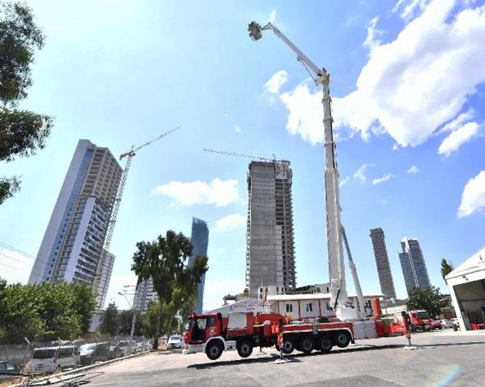 İzmir'e 2.5 milyon euroluk yangın merdiveni