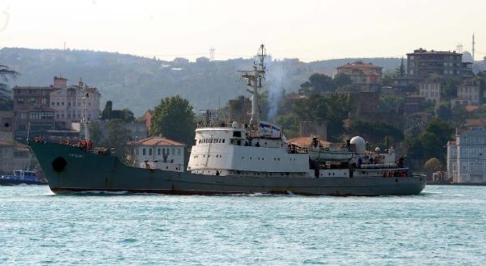 Rus istihbarat toplama gemisi İstanbul Boğazı'ndan geçti
