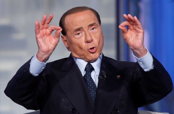 İtalya'da yerel seçimler Berlusconi'yi işaret etti