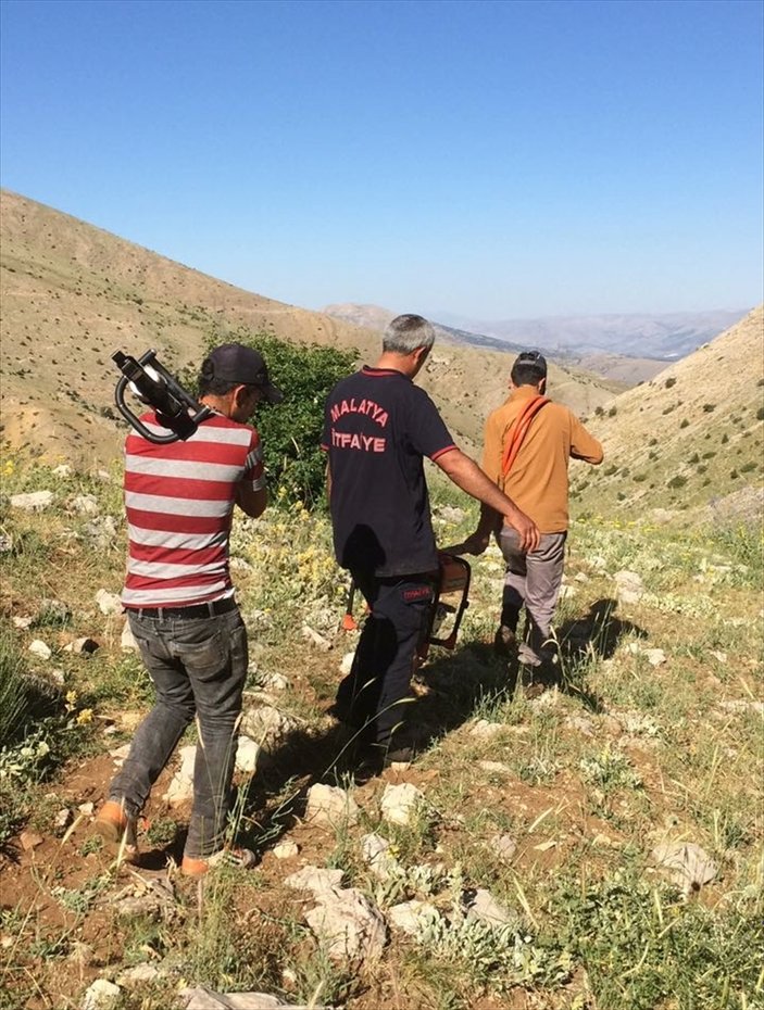 Malatya'da itfaiye atı kurtarmak için 6 kilometre yürüdü