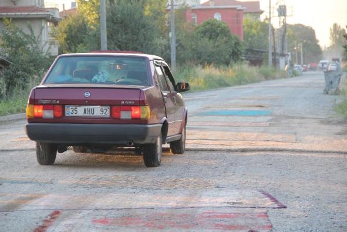 Zonguldak'ta yoldaki toza halılı çözüm