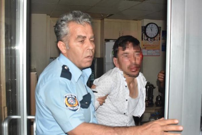 Afgan uyruklu taciz şüphelisini linçten polis kurtardı