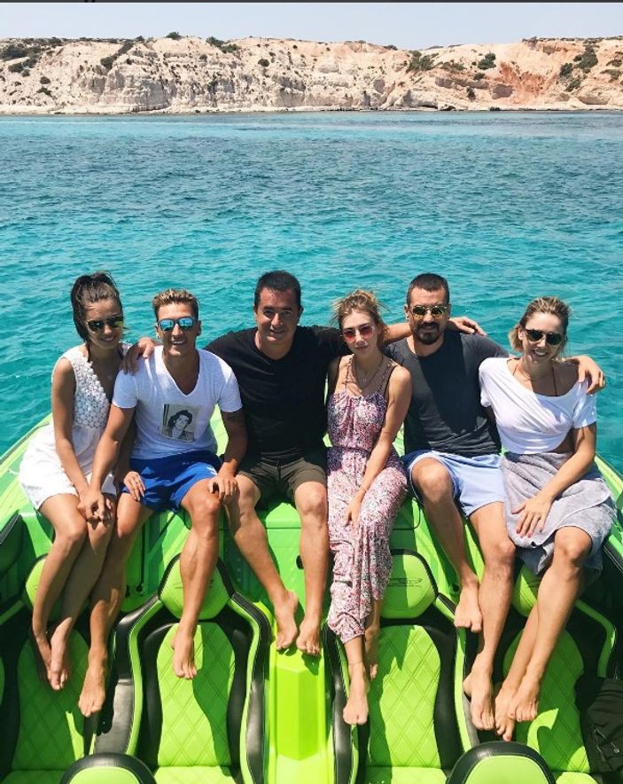 Acun Ilıcalı Mesut Özil'i ağırladı