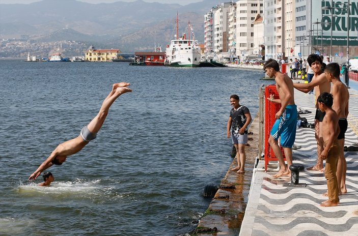 İzmir'de aşırı sıcaklar etkili oluyor