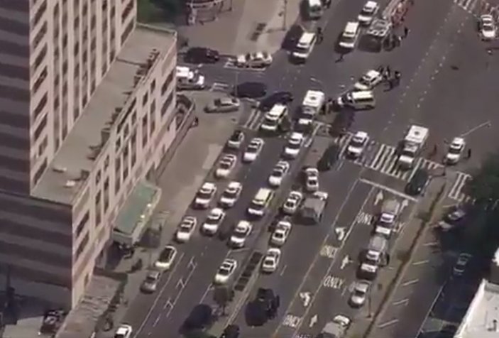 New York'ta hastanede silahlı saldırı