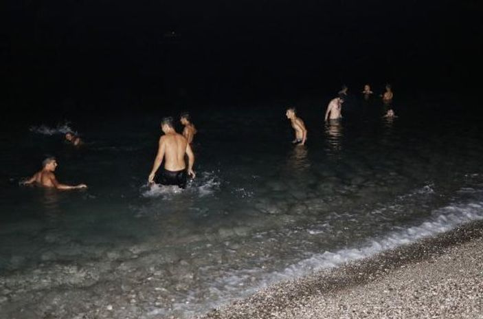 Antalya sıcaktan kavruluyor