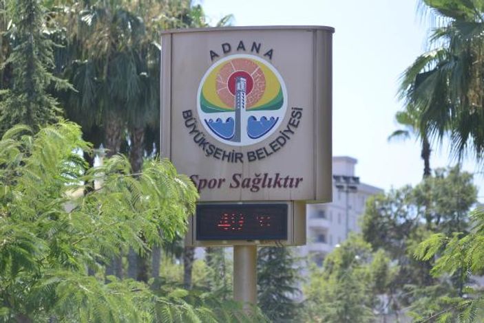 Adana'da termometreler 49 dereceyi gösterdi
