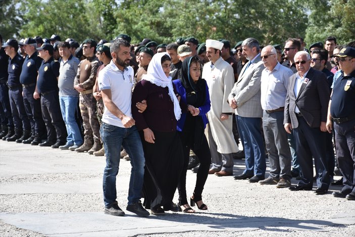 Şırnak'ta şehit edilen korucu son yolculuğuna uğurlandı