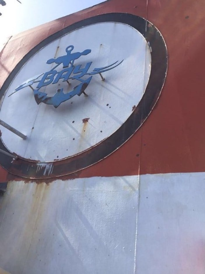 Yunan Sahil Güvenliği'nden Türk gemisine ateş