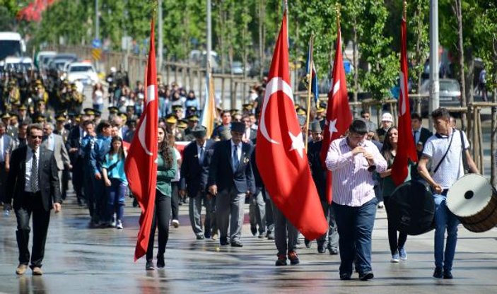 Atatürk'ün Erzurum'a gelişinin 98'nci yıldönümü kutlandı