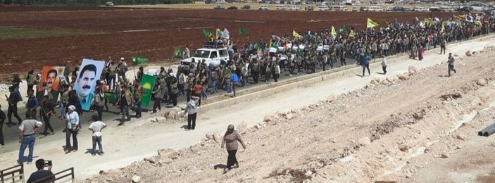 Afrin'de PKK'lıların protesto yürüyüşü