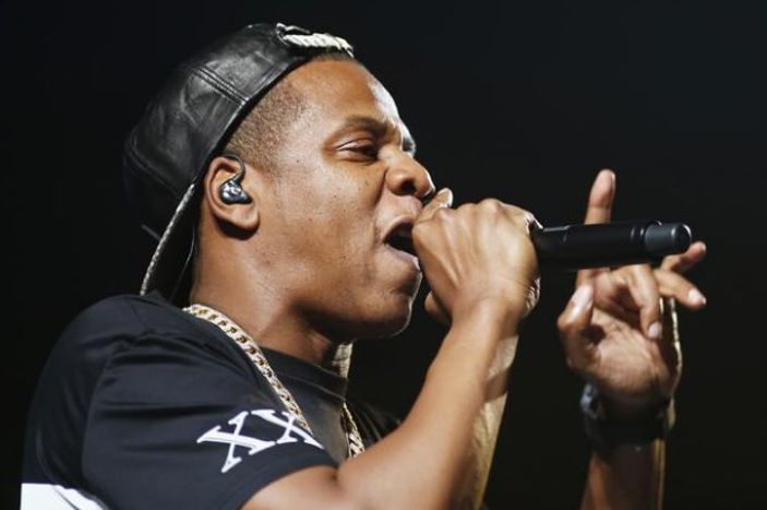 Jay Z annesinin lezbiyen olduğunu söyledi