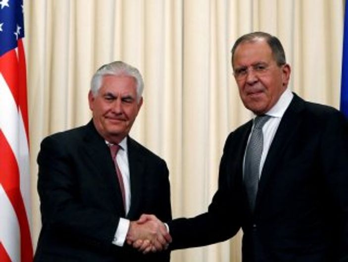 Tillerson: Rusya Suriye'de kimyasal silahı önlemeli
