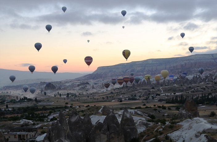 Kapadokya turizmini balonlar 'uçurdu'