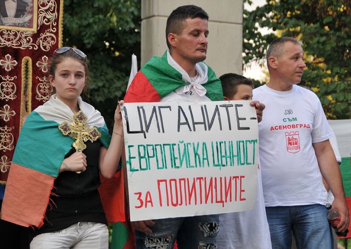 Bulgaristan'da Roman toplumu karşıtı protesto