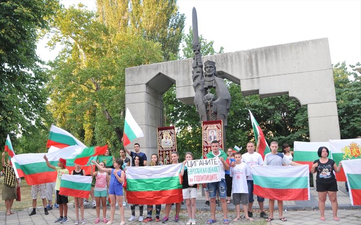 Bulgaristan'da Roman toplumu karşıtı protesto