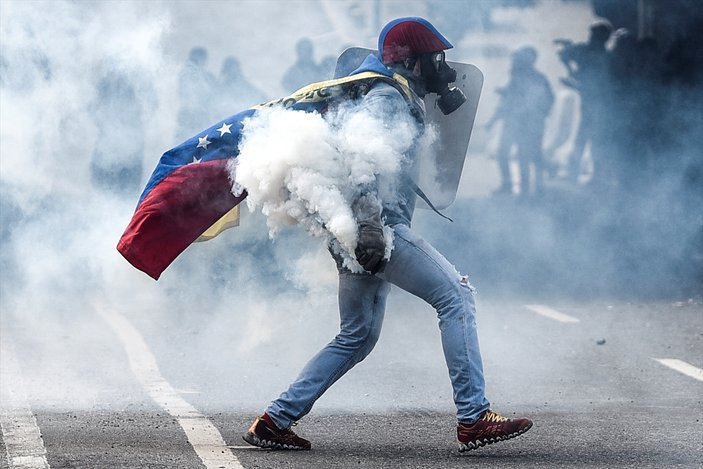 Venezuela'da gösteriler devam ediyor