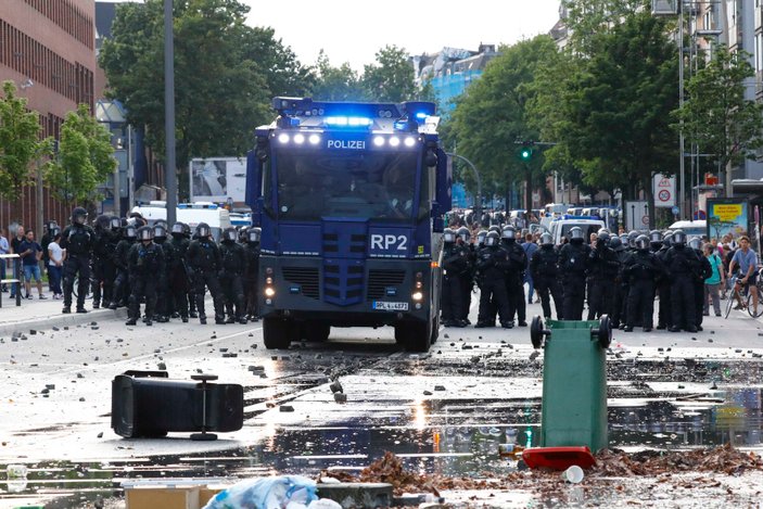 G20 zirvesinde görev yapan Alman polisler için konser