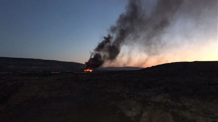 Kilis-Gaziantep karayolunda askeri konteynerde yangın