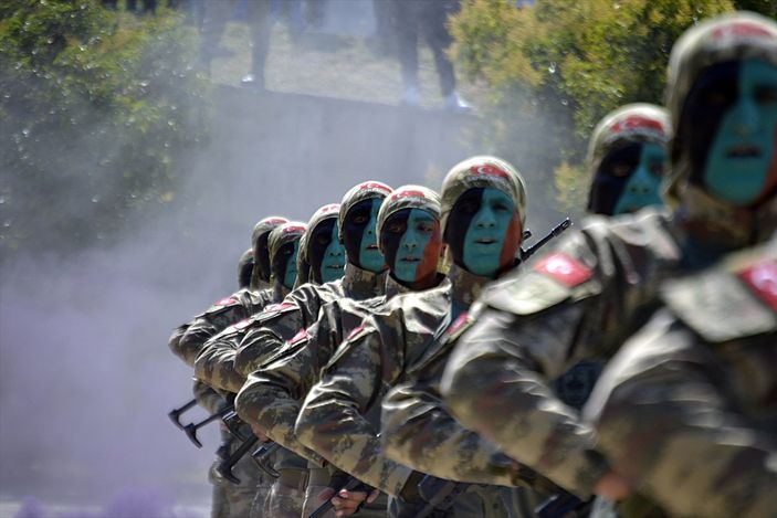 Uzman erbaşlar asayiş kursunu tamamladı