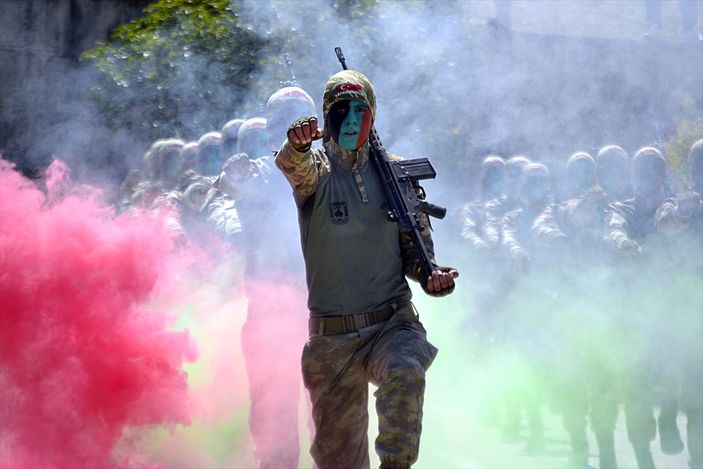 Uzman erbaşlar asayiş kursunu tamamladı