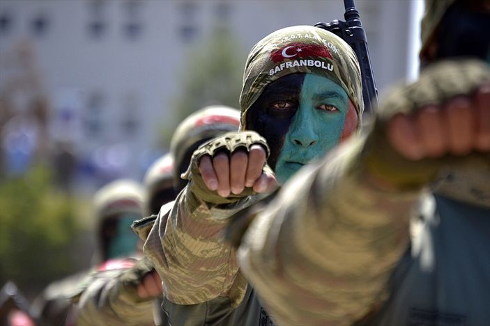 Uzman erbaşlar asayiş kursunu tamamladı