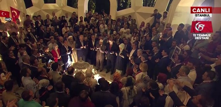 İstanbul'da Şehitler Makamı dualarla açıldı