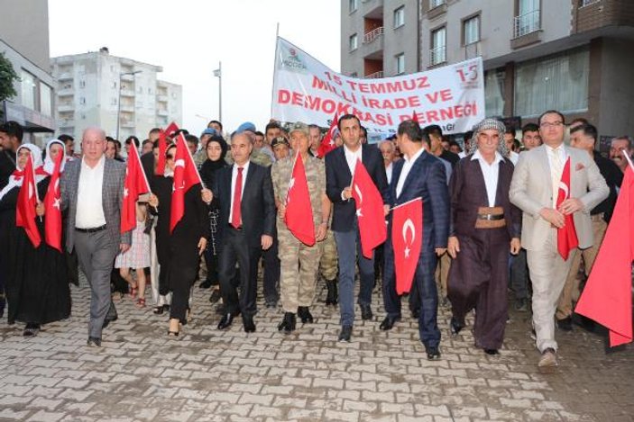 Şırnak'ta polis, asker ve vatandaşlar birlikte yürüdü